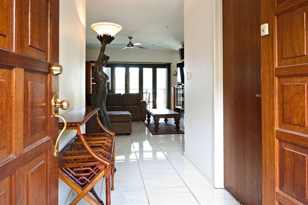 At Waterfront Whitsunday Retreat - Adults Only Aparthotel Airlie Beach Exterior photo